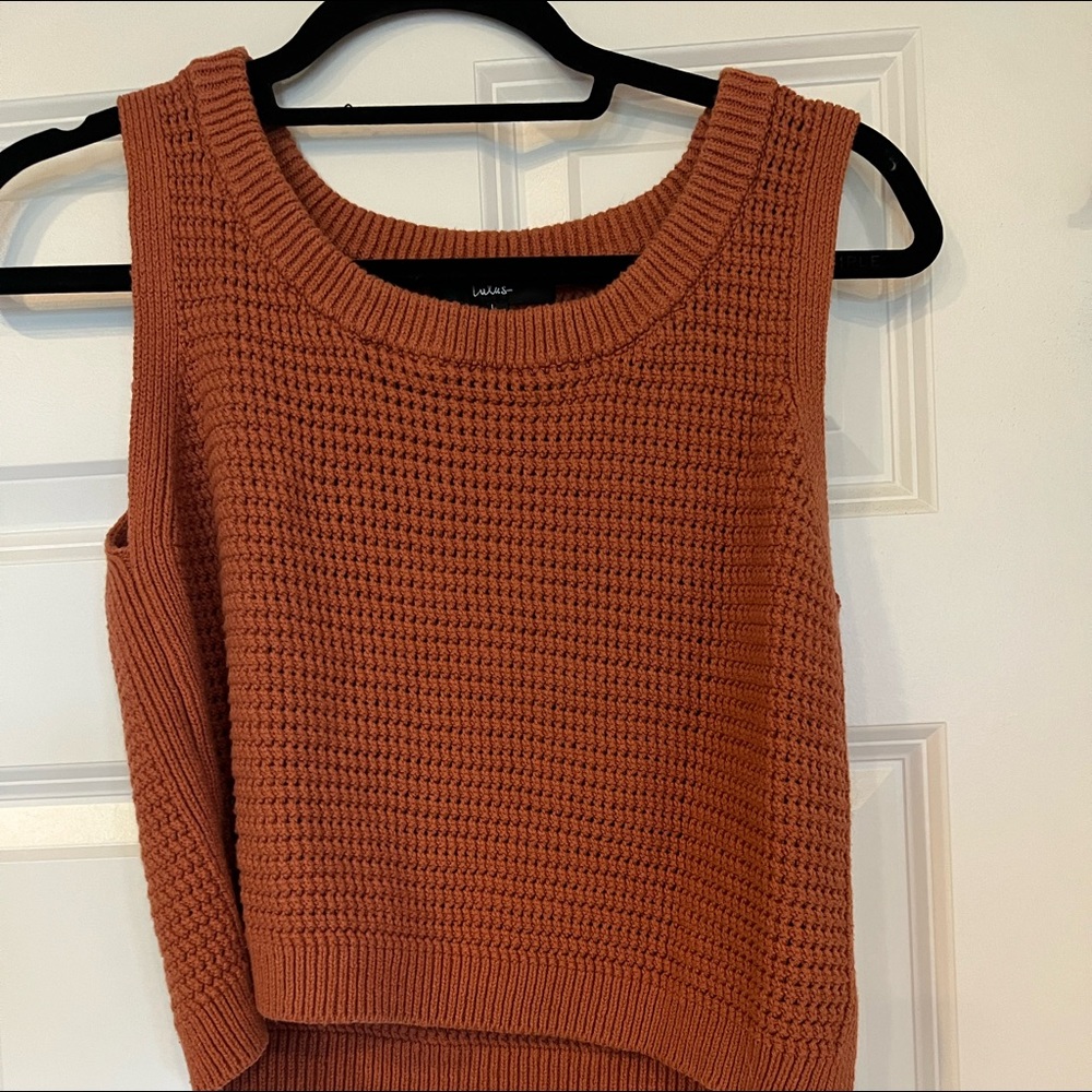 Lulus cropped sweater tank size large